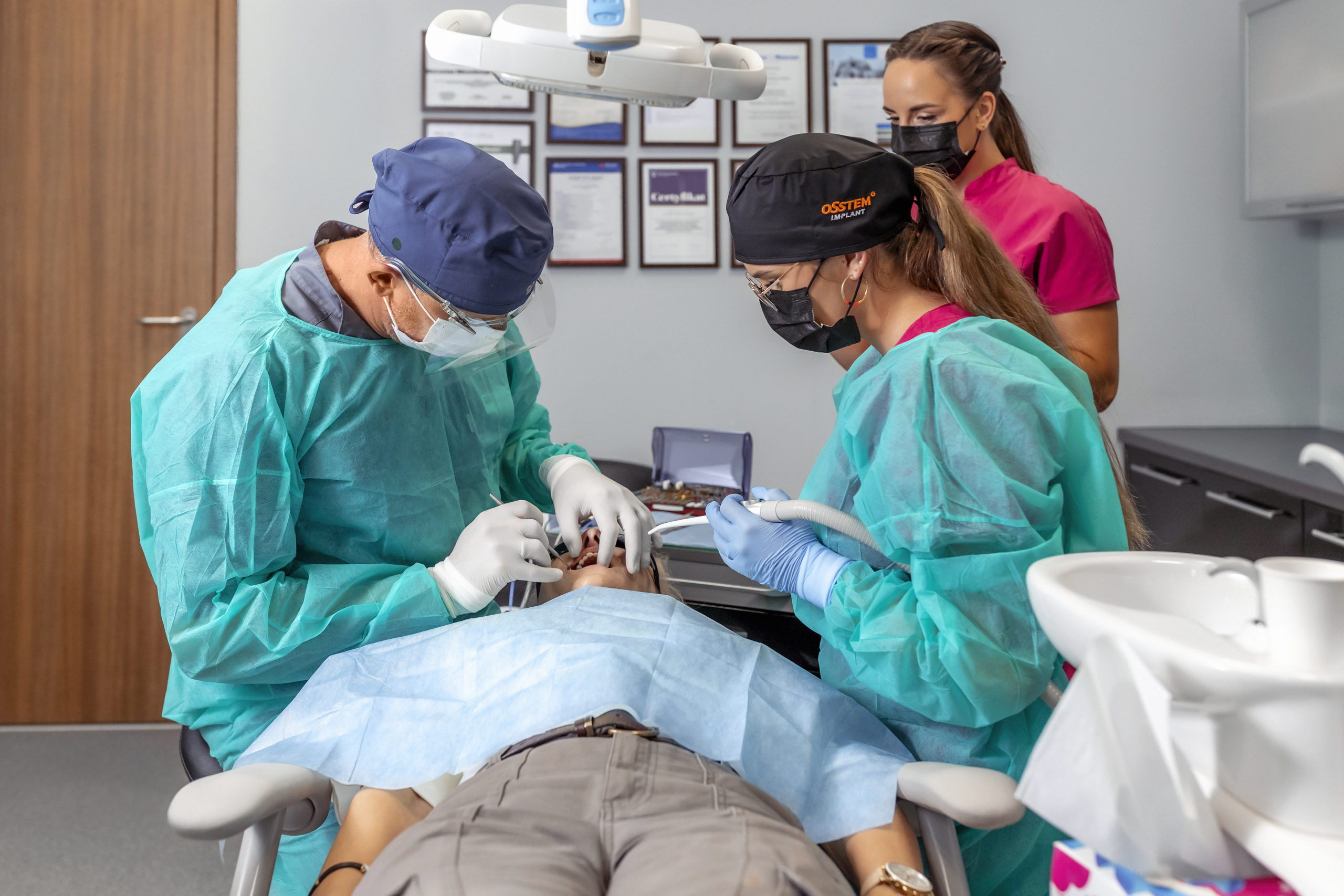 implanty stomatologiczne Gliwice