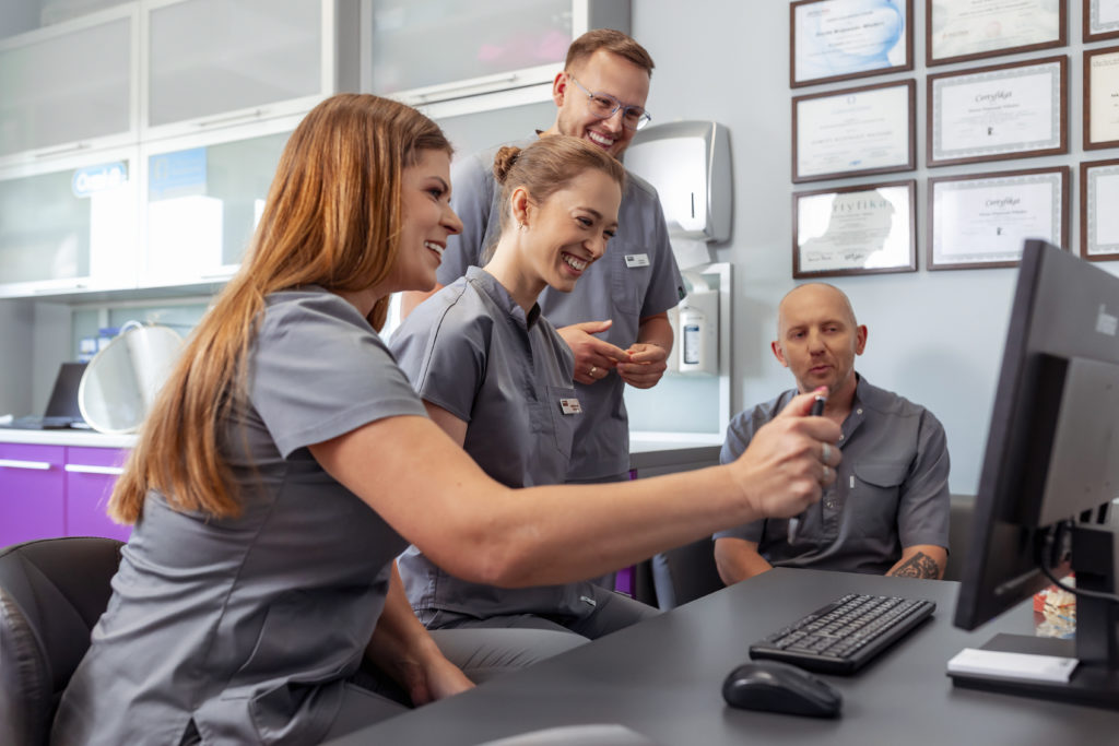 Protezy zębowe Gliwice